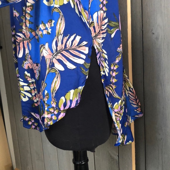 Free People Floral Print Split-Hem Blouse - Picture 3 of 8